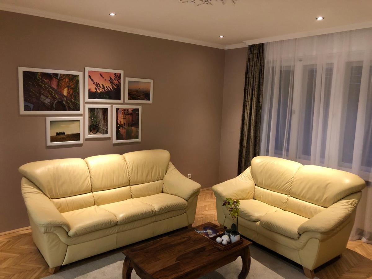 Margareta Apartman Pecs Exterior photo