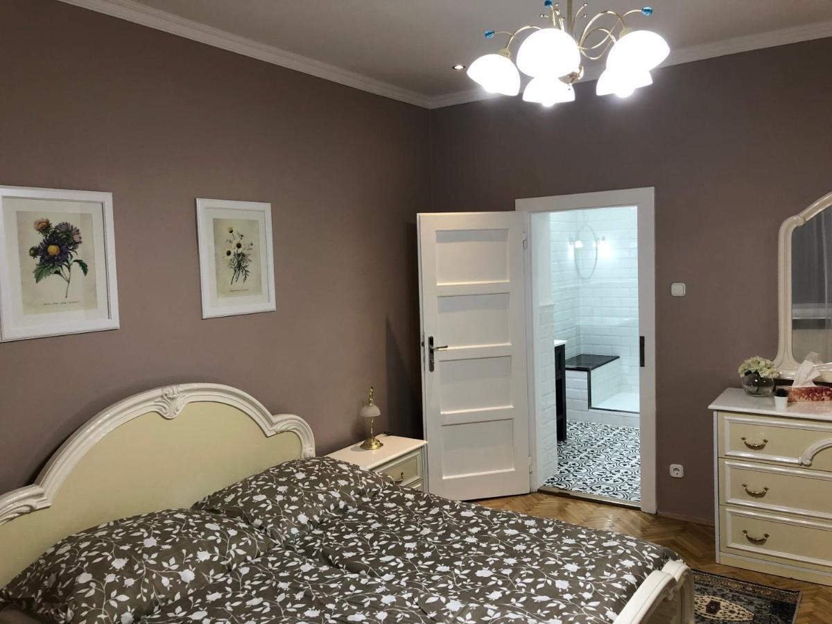 Margareta Apartman Pecs Exterior photo