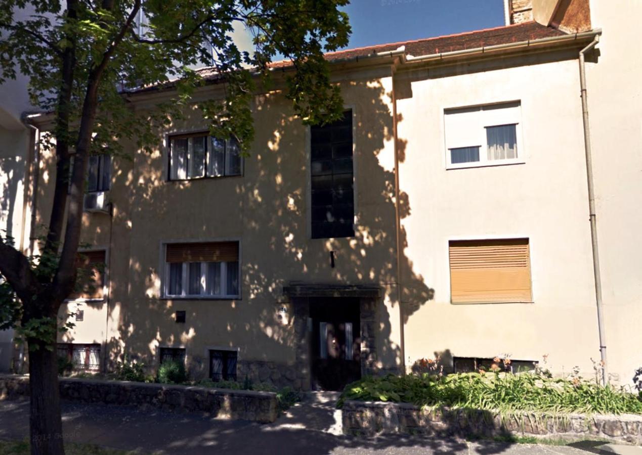 Margareta Apartman Pecs Exterior photo
